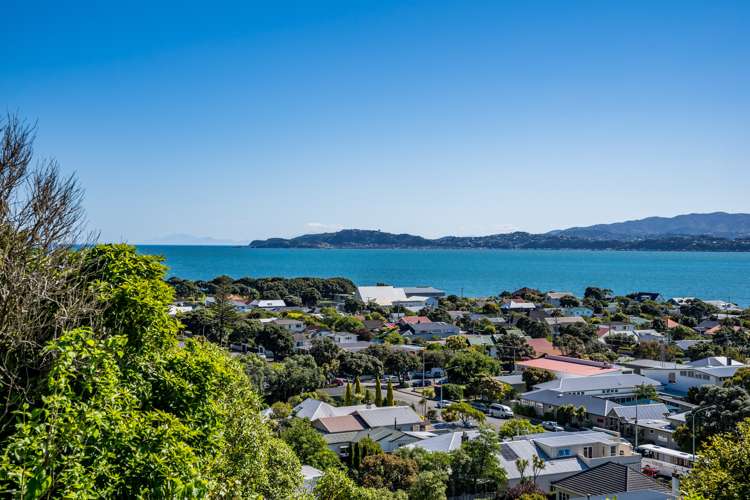 2 Mackenzie Road Eastbourne_2