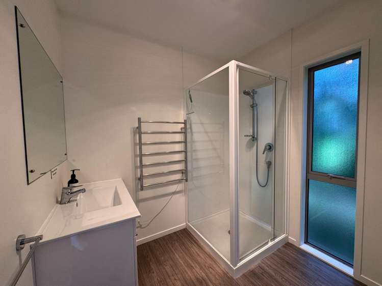 57 Hamilton Road Surfdale_13