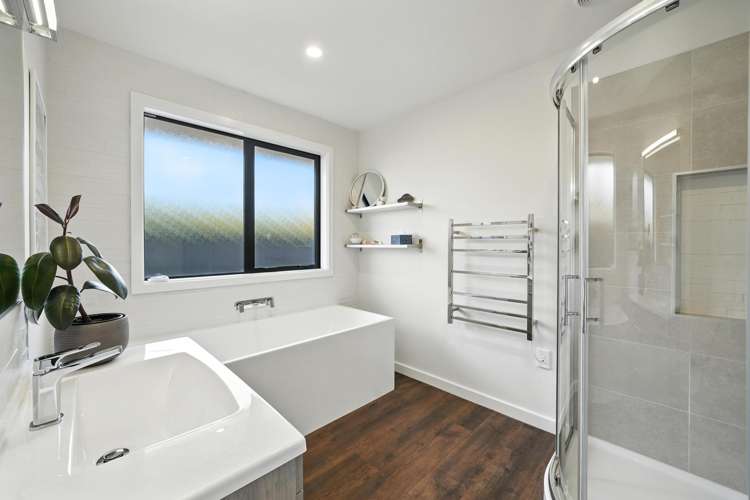 39 Chartwell Street Burwood_11