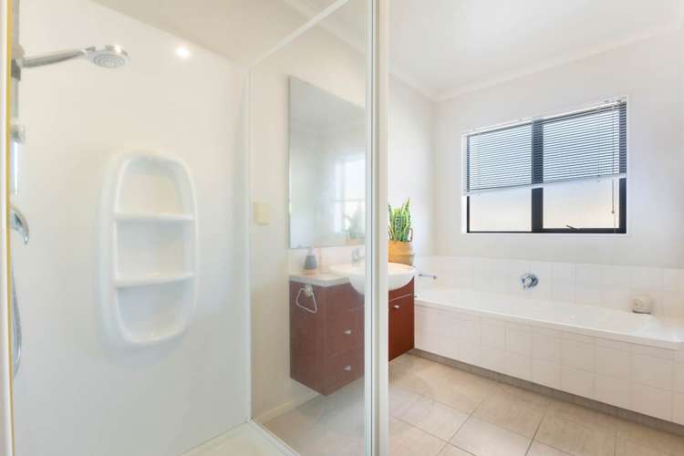 12 Turnberry Drive Wattle Downs_15