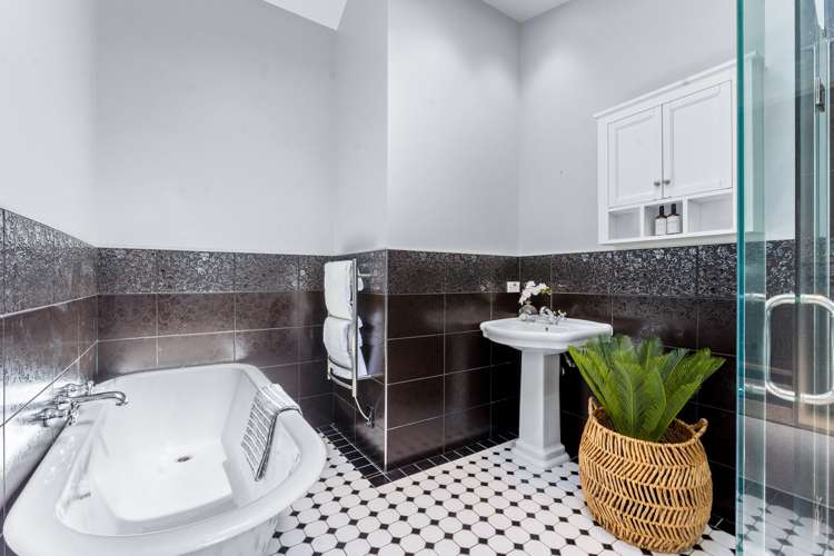 14 Eversleigh Road Belmont_25