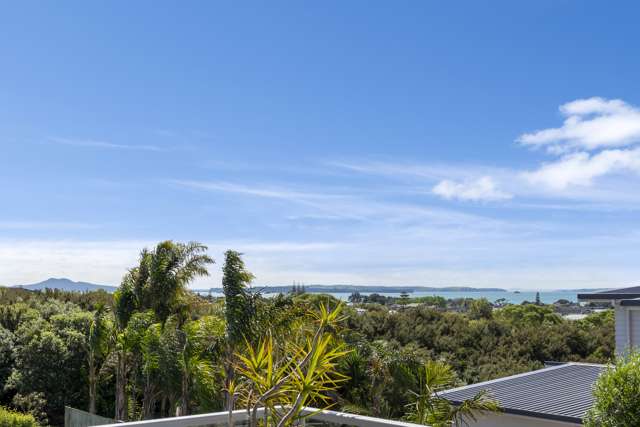 10 Liberty Crescent Beachlands_1