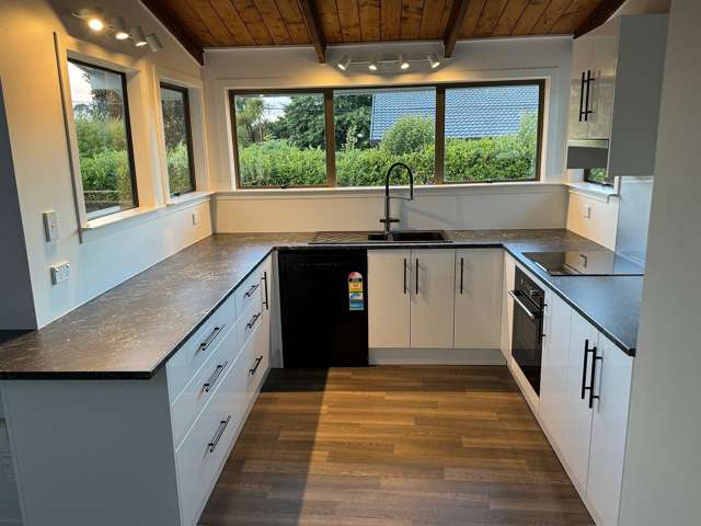 285a Royal Road Massey_1