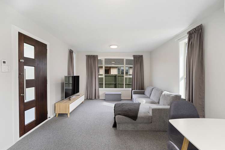 36 Oakley Crescent Hornby_2