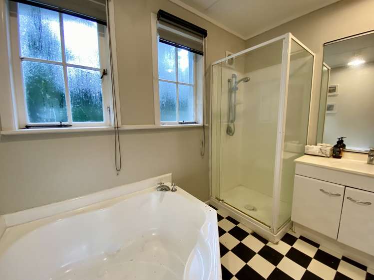 12 Manuka Road Titirangi_13