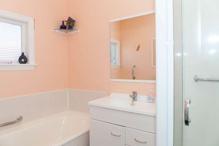 12 Lake Crescent Takaka_6