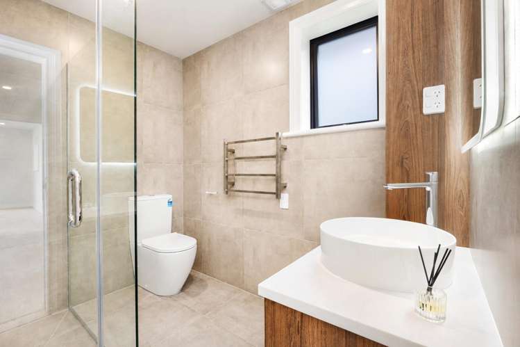 7 Halcyon Bay Lane Ara Hills_13