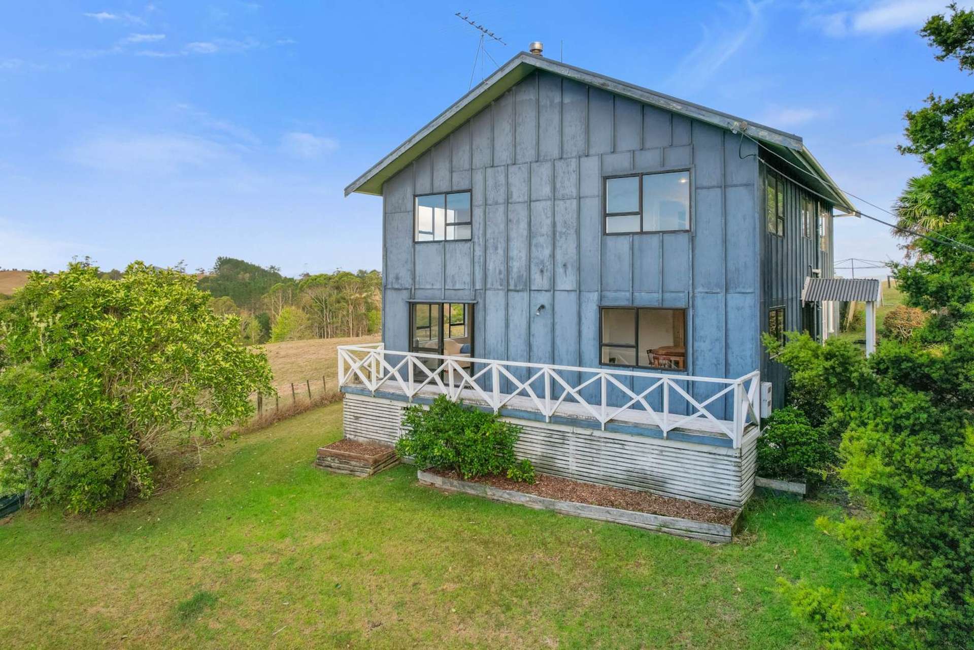 690 Wharehine Road Wharehine_0