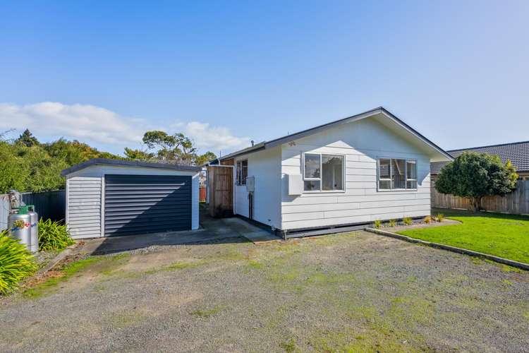 103 Main Highway Otaki_21