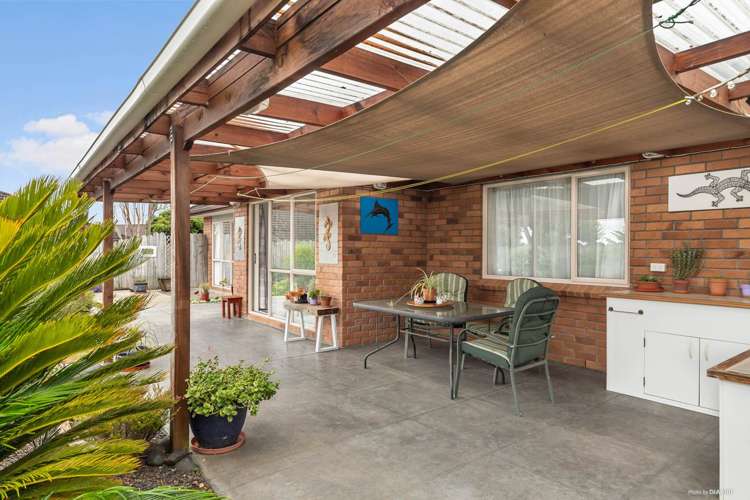 32 Ploughmans Avenue Pukekohe_17