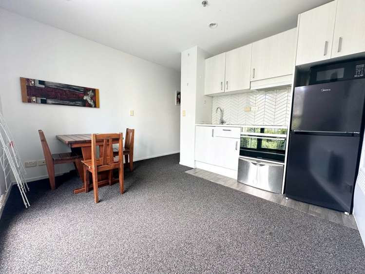 203/36 Eden Crescent City Centre_6