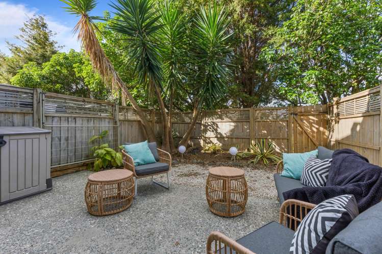 11/11 The Avenue Albany_17