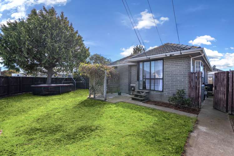 2 Warblington Street Aranui_11