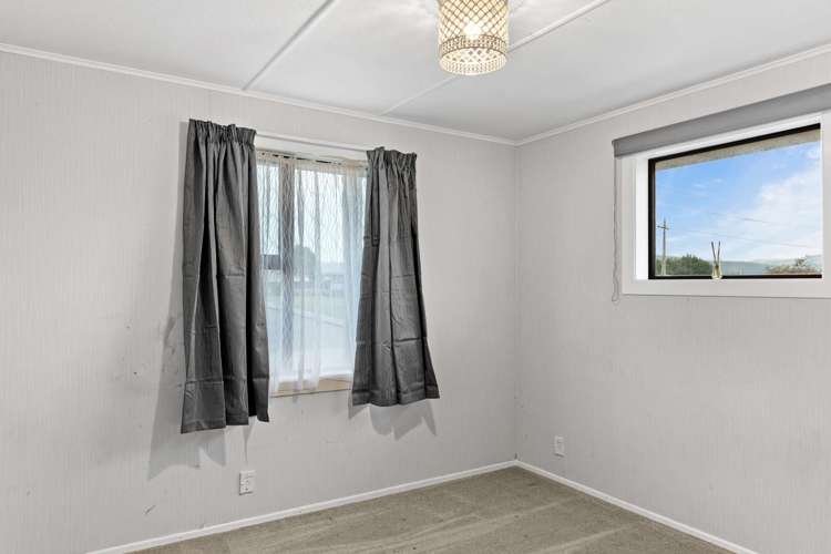 33 Gordon Terrace Gore Surrounds_9