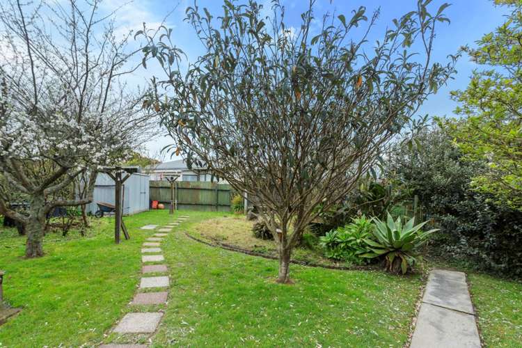 13 Ozich Avenue Te Atatu South_7