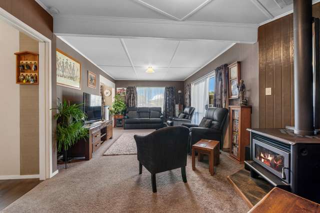 15 Fenruss Street Fairy Springs_2