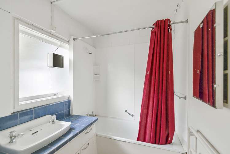 2/58 Papanui Road Merivale_5