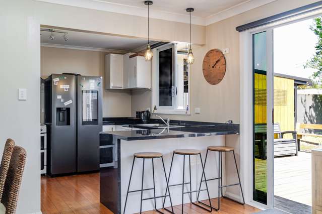 1 Halls Road Pahiatua_2