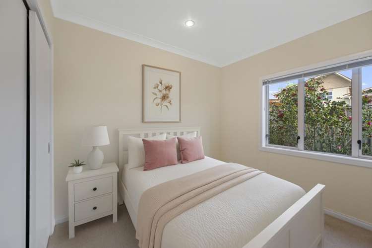 34 Lowry Place Frimley_9