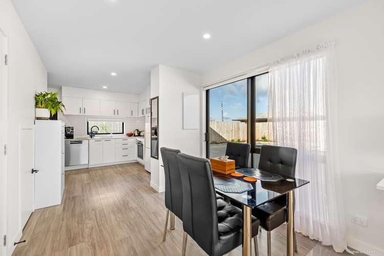 F/2 Ellen St Hillcrest_2