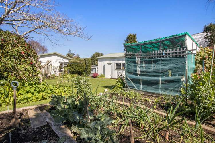 2 Adela Stewart Drive Athenree_14