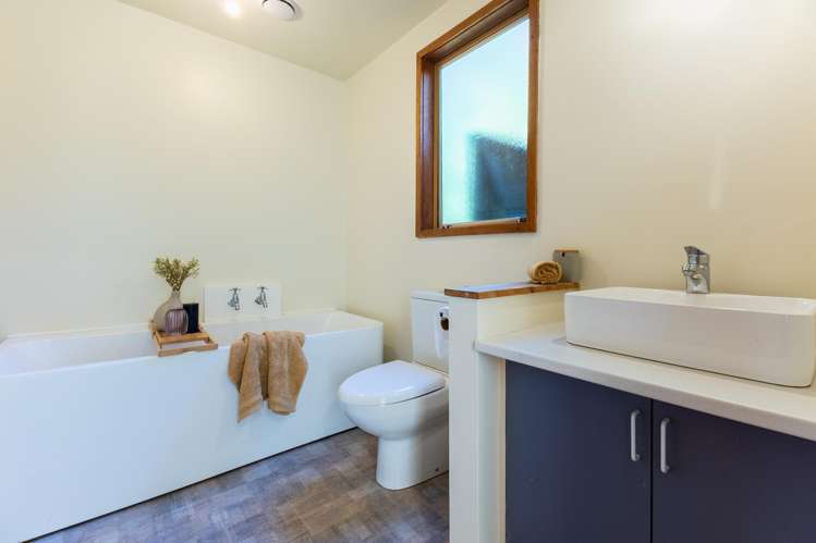 20 Rimu Road Raumati Beach_24