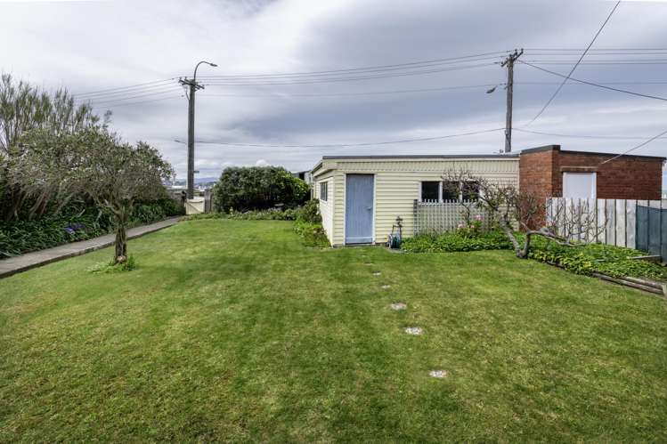 224 Queens Drive Lyall Bay_12