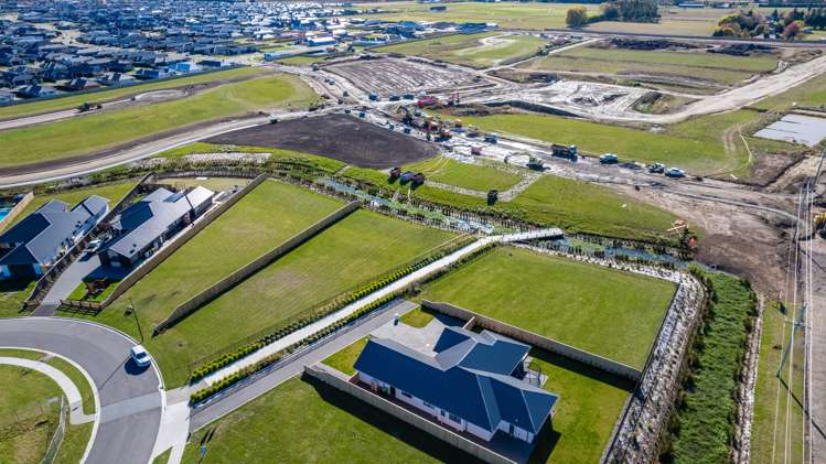 54 Candlesticks Crescent Lincoln_3