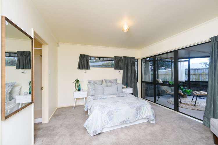 8 Suffolk Crescent Feilding_8
