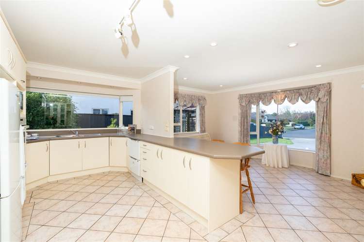 11 Toi Toi Place Flagstaff_13