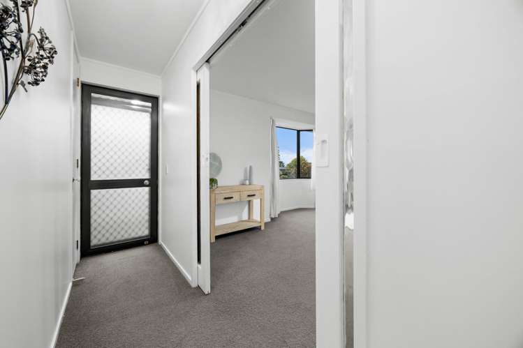 1/63a Colwill Road Massey_3