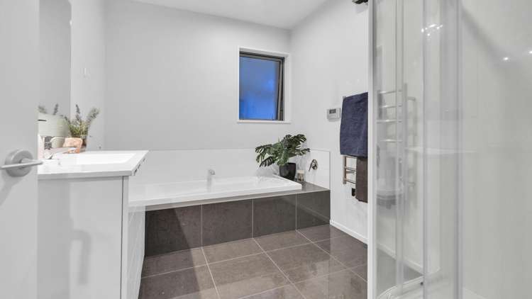 14 Bernice Crescent Yaldhurst_11