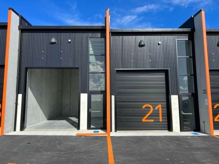 21 & 22/90A Hobsonville Road Hobsonville_1