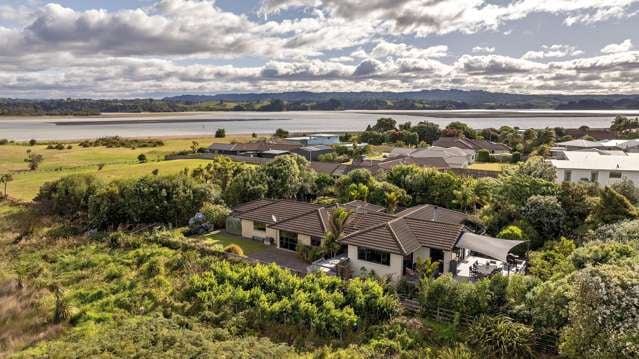 Harbour side retreat