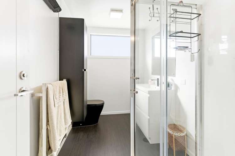 178 Victoria Road St Clair_10