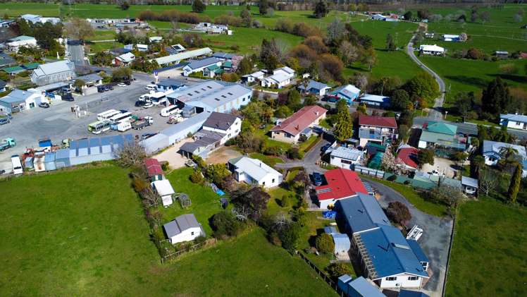 108 Commercial Street Takaka_15