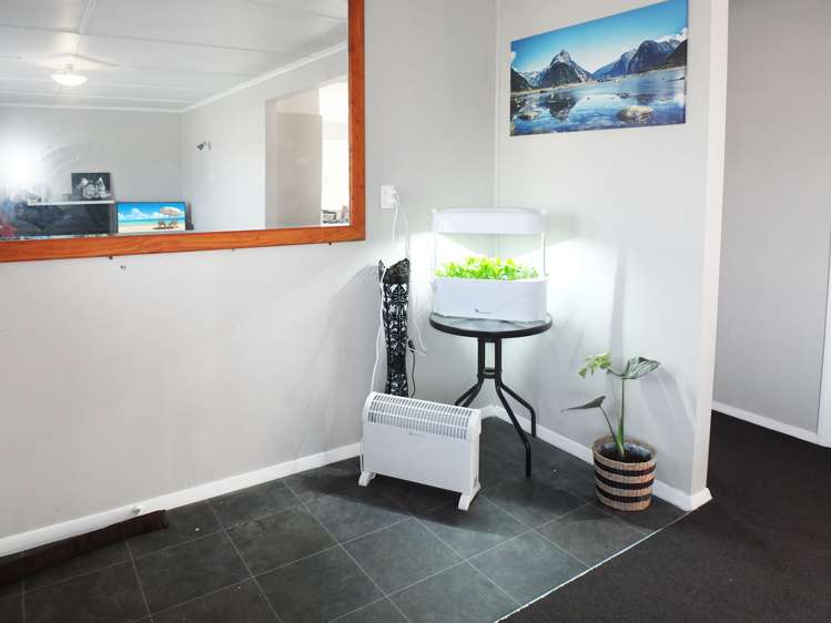 63 Cook Street Foxton_9