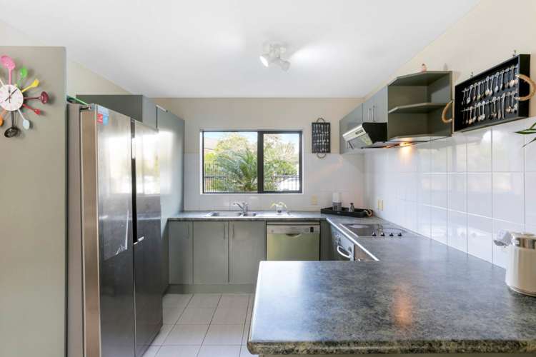 22a Charlenne Close Ranui_7