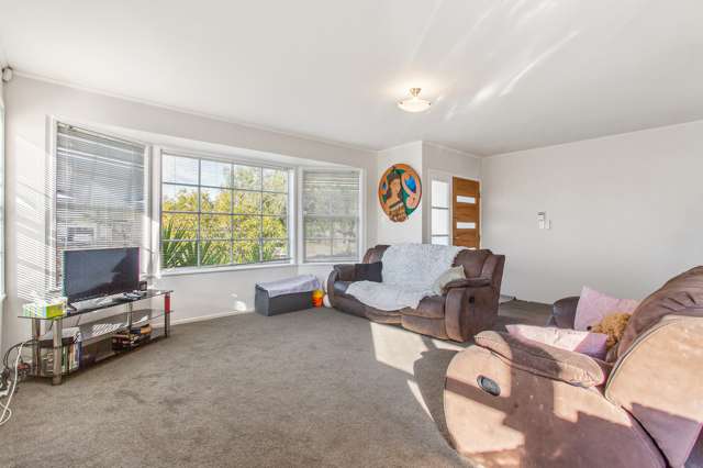 8 Beeston Crescent Manurewa_2