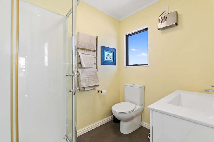 248 Beach Road Onerahi_10