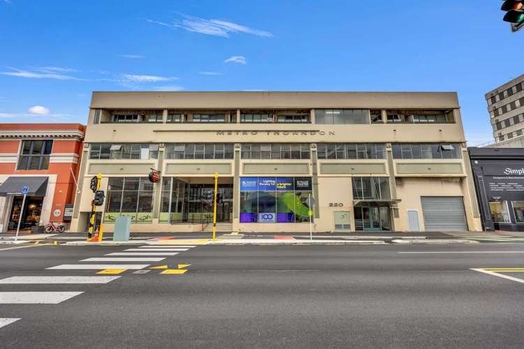21/220 Thorndon Quay_1