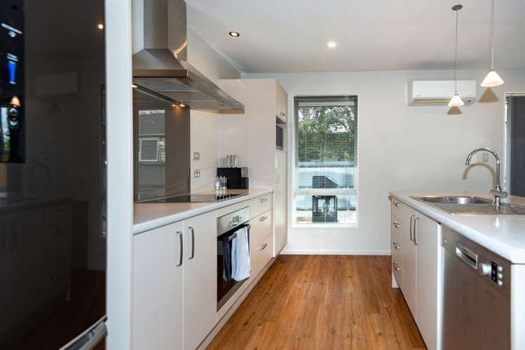 10 Bideford Place Dallington_16