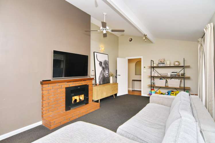 54 Oriana Crescent Hornby_11