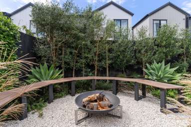 3 Treloar Crescent_4