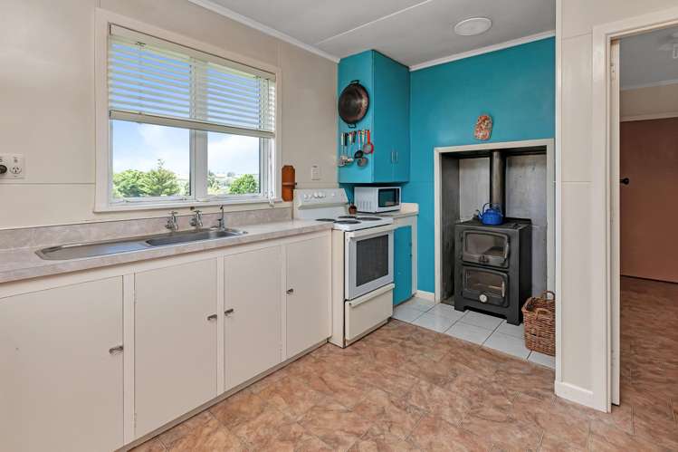 37 Valley View Road Otaika_4