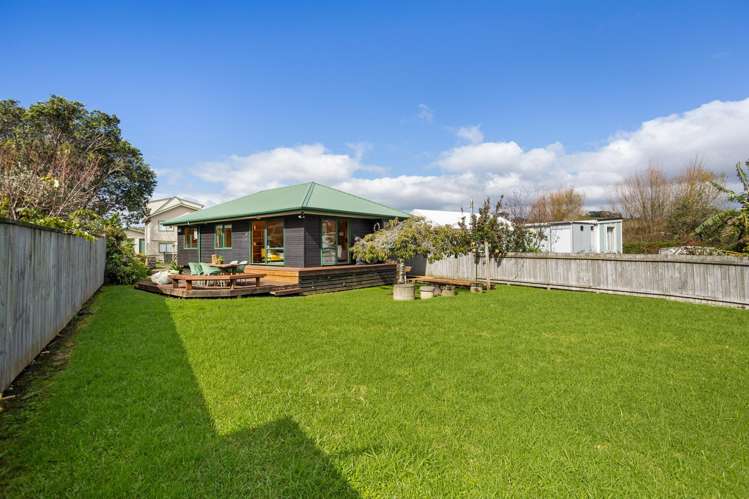 5 Leah Road Wharekaho_1