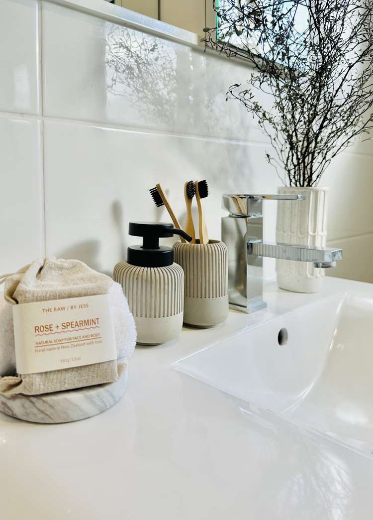 2/14 Mozeley Avenue Devonport_30