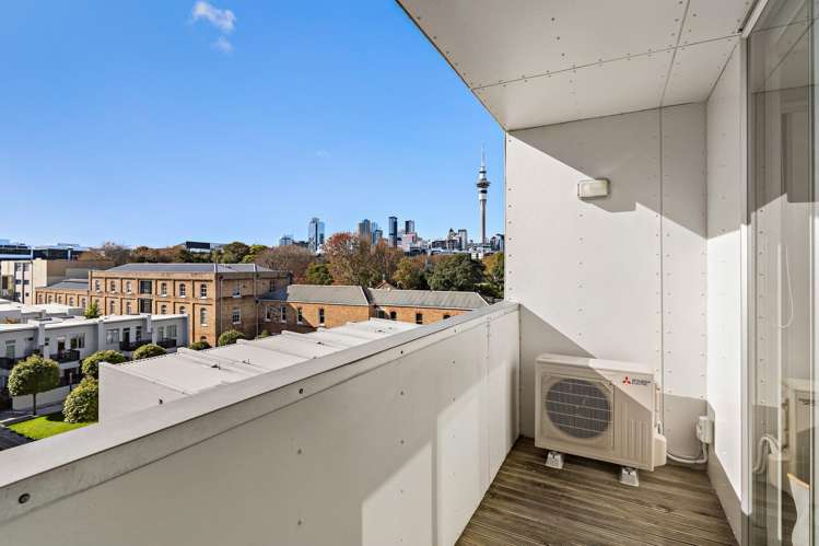 16d Fisher-Point Drive Auckland Central_18