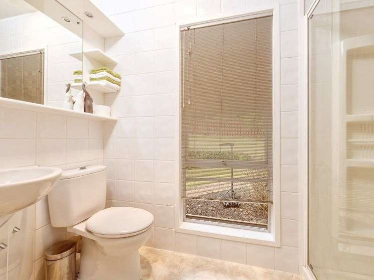 44 Gibbs Crescent Red Hill_10