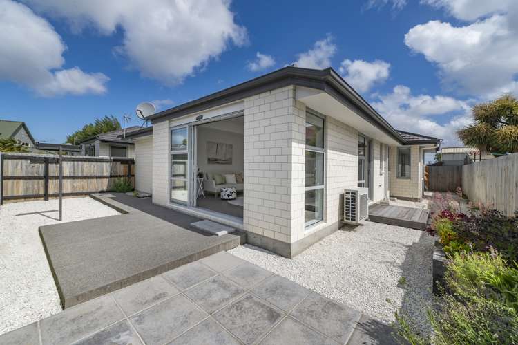 22 Henry Roil Lane Northcote_24